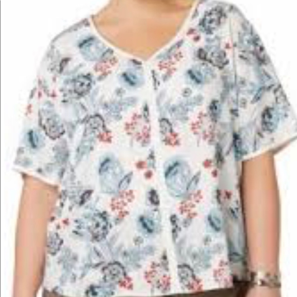 NWT simply Emma top